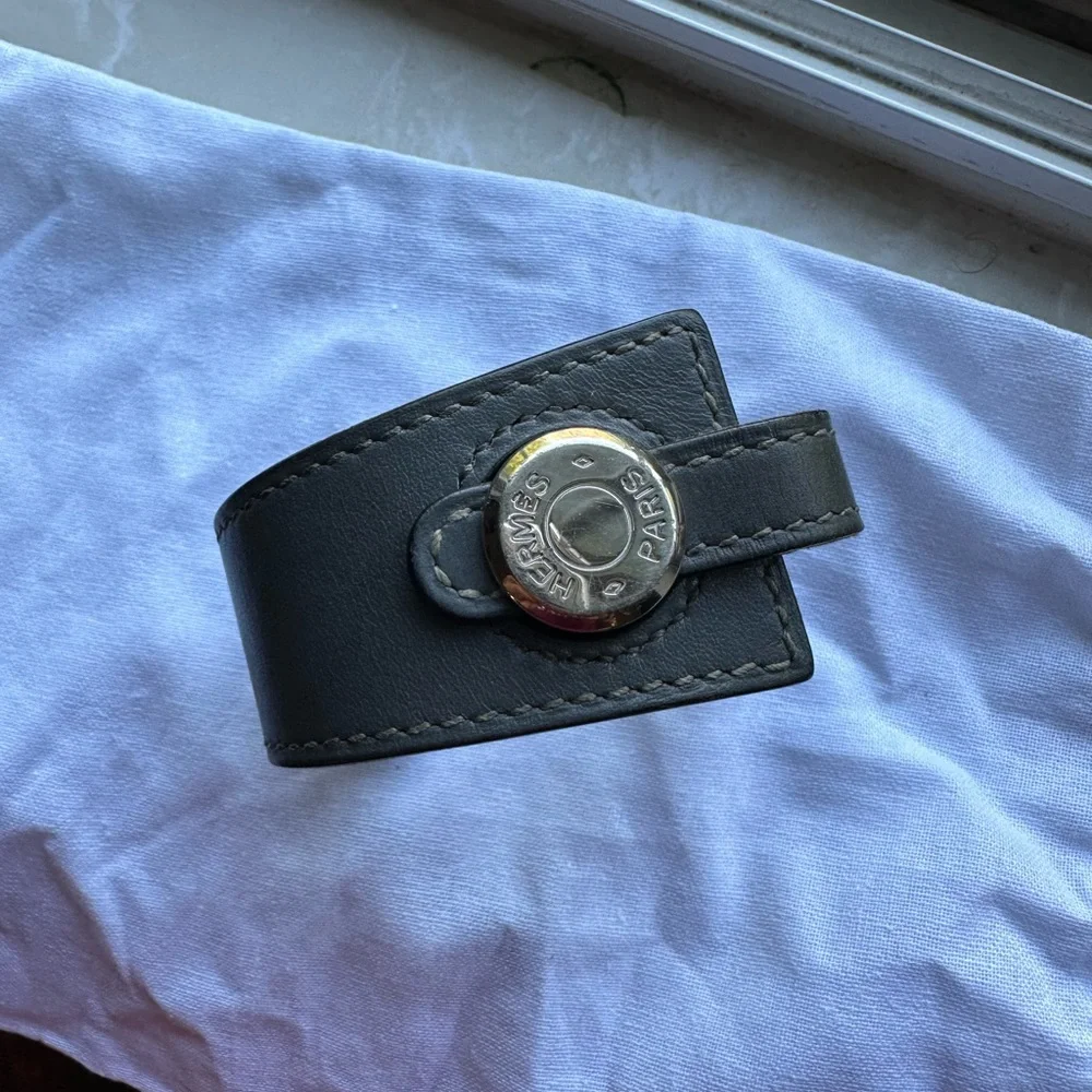 Hermes Dark Grey Leather Bracelet - Picture 7 of 8